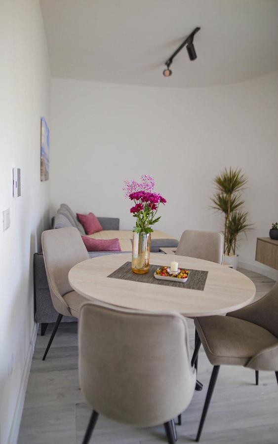 Allure Apartments อุลซิน ภายนอก รูปภาพ